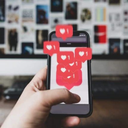 epipleon yphresies diaxeirish social media 2 epipleon yphresies diaxeirish social media 2